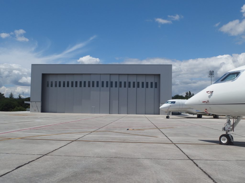 Hangar